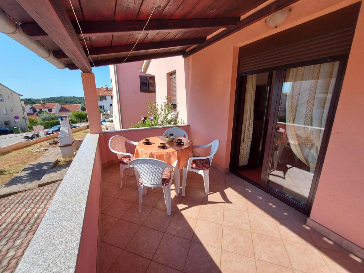 Apartman Porat Pula Exterior foto