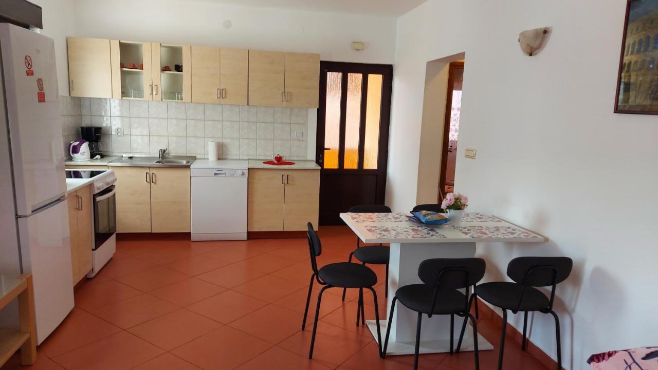 Apartman Porat Pula Exterior foto
