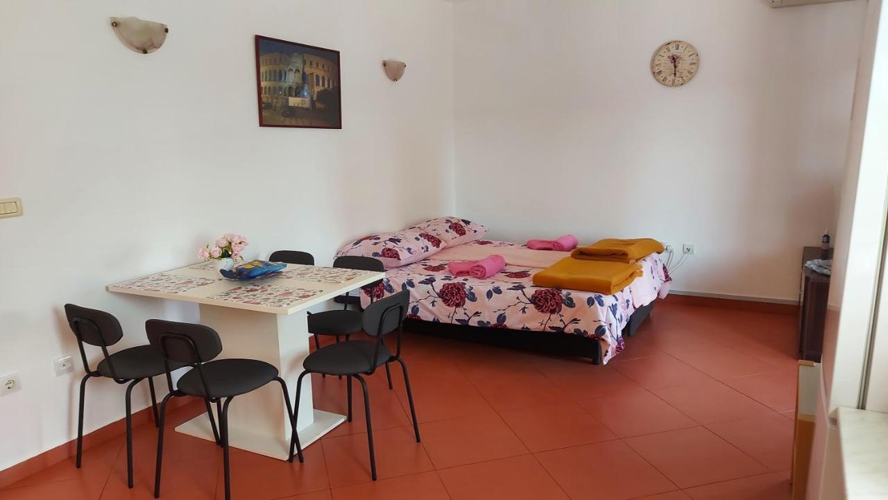 Apartman Porat Pula Exterior foto