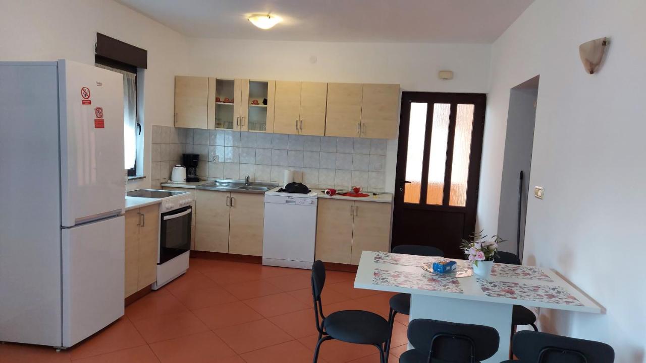 Apartman Porat Pula Exterior foto